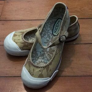 Keen canvas Mary Janes